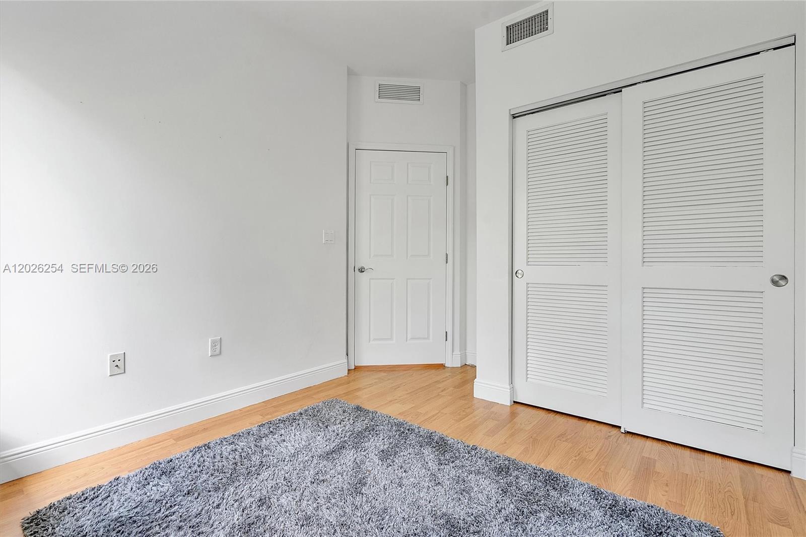2704 NE 184th Ter, Aventura FL 33160