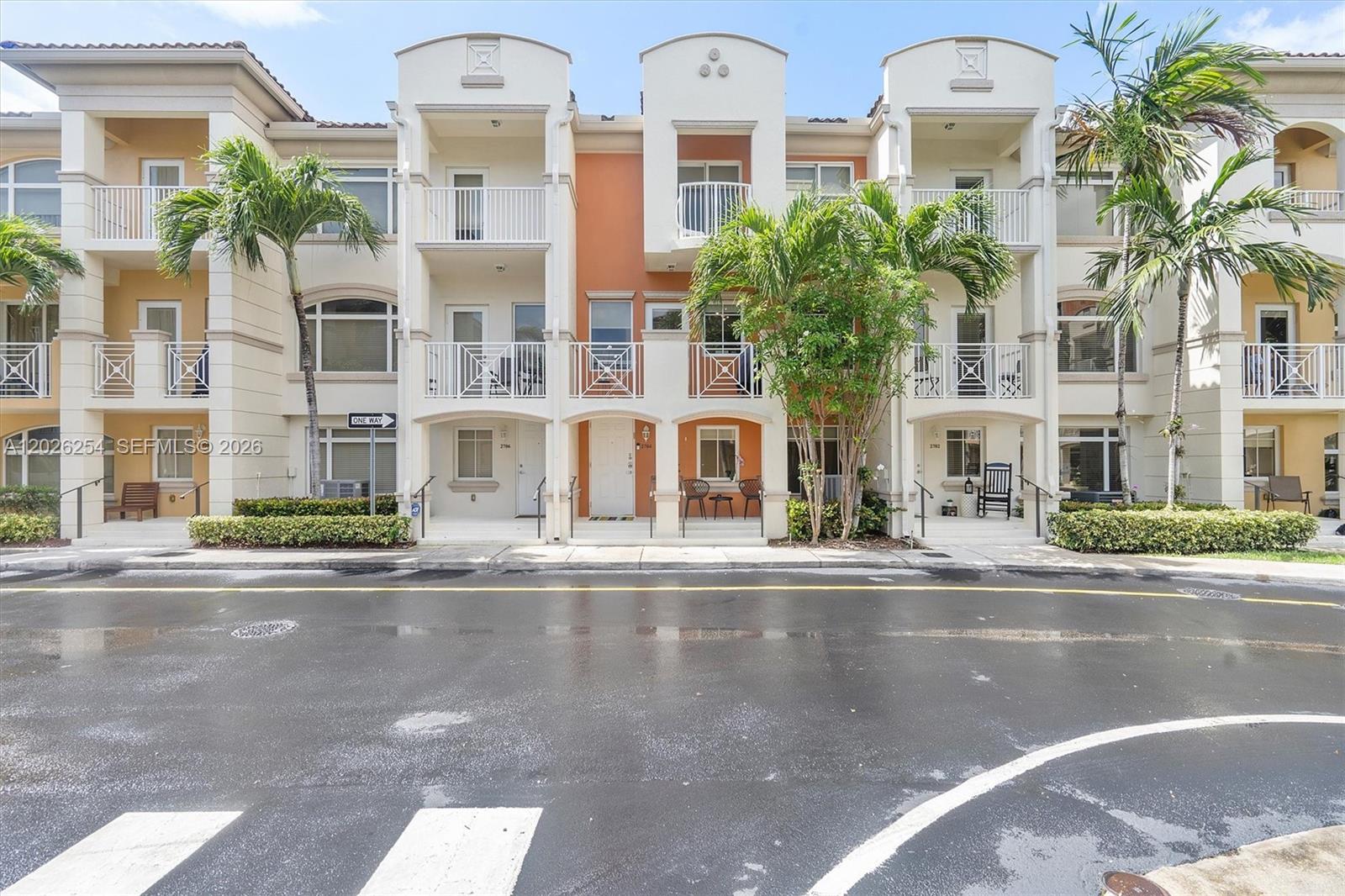 2704 NE 184th Ter, Aventura FL 33160