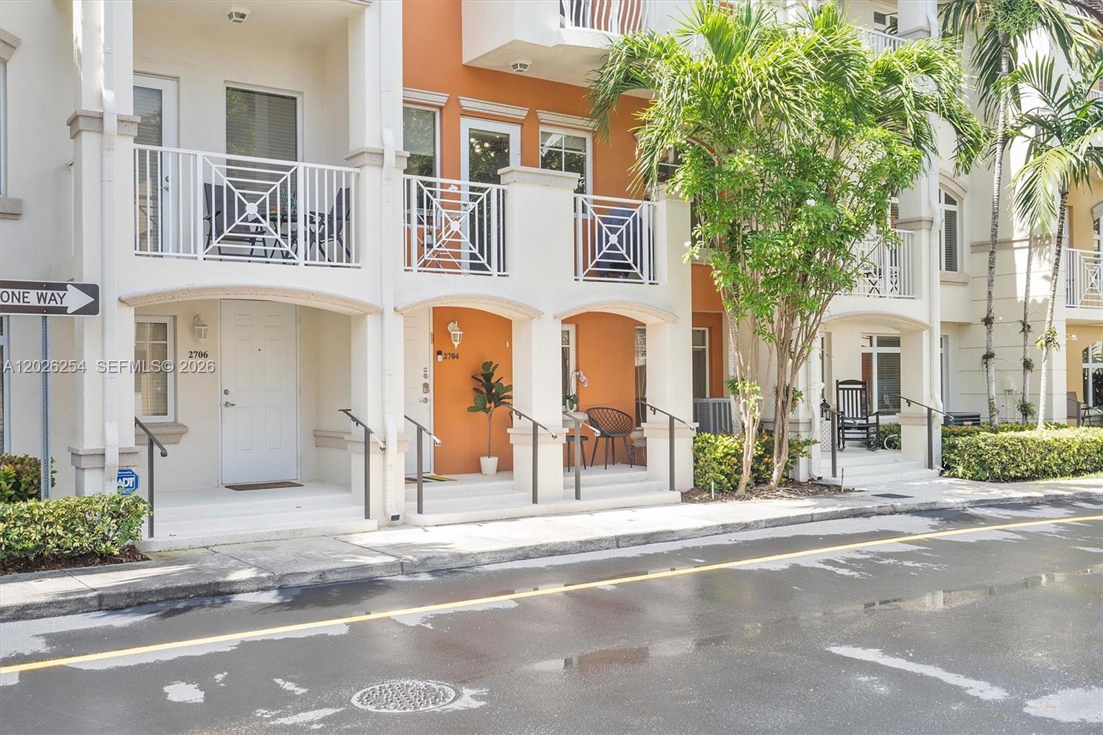 2704 NE 184th Ter, Aventura FL 33160