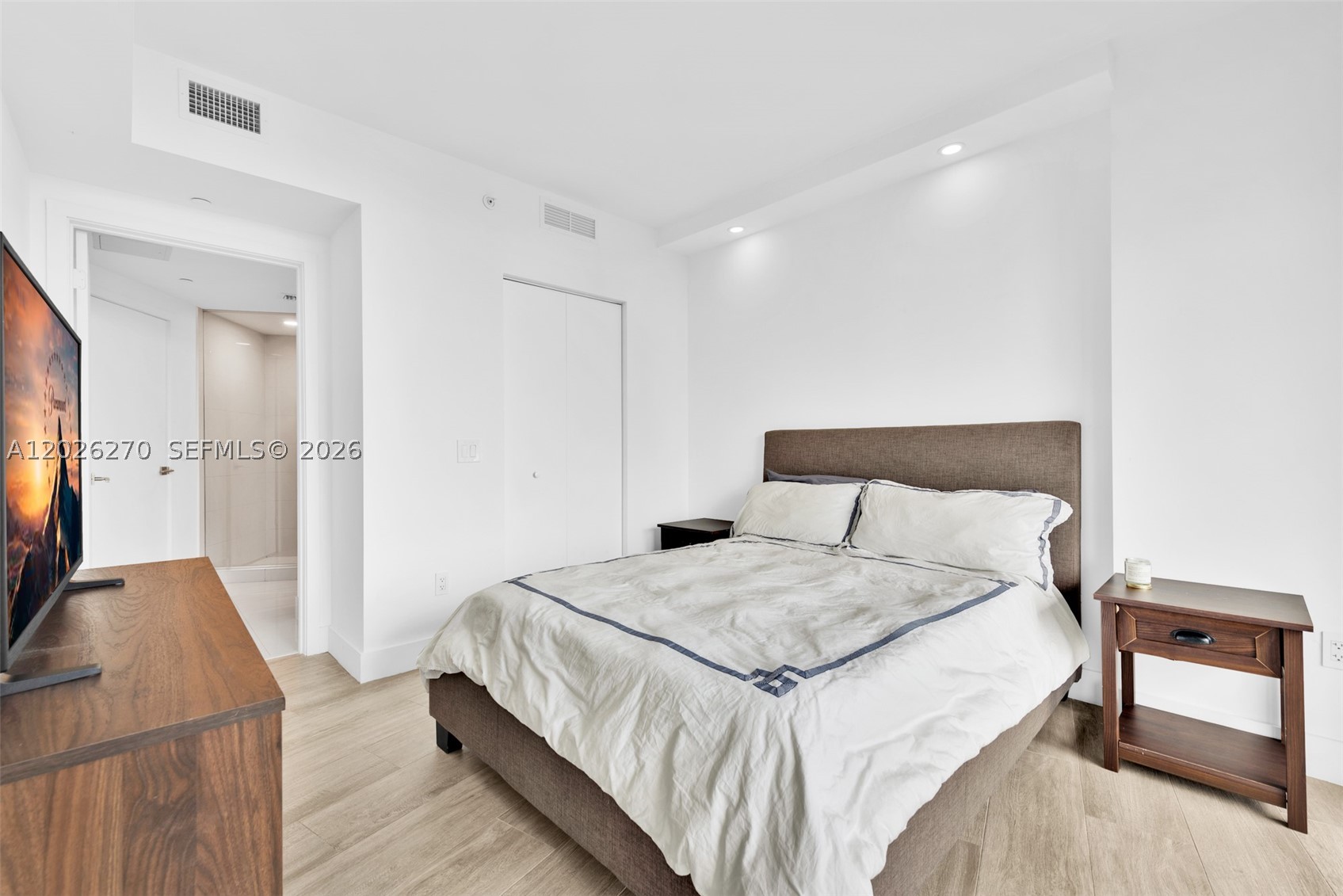 121 NE 34th St #L304, Miami FL 33137