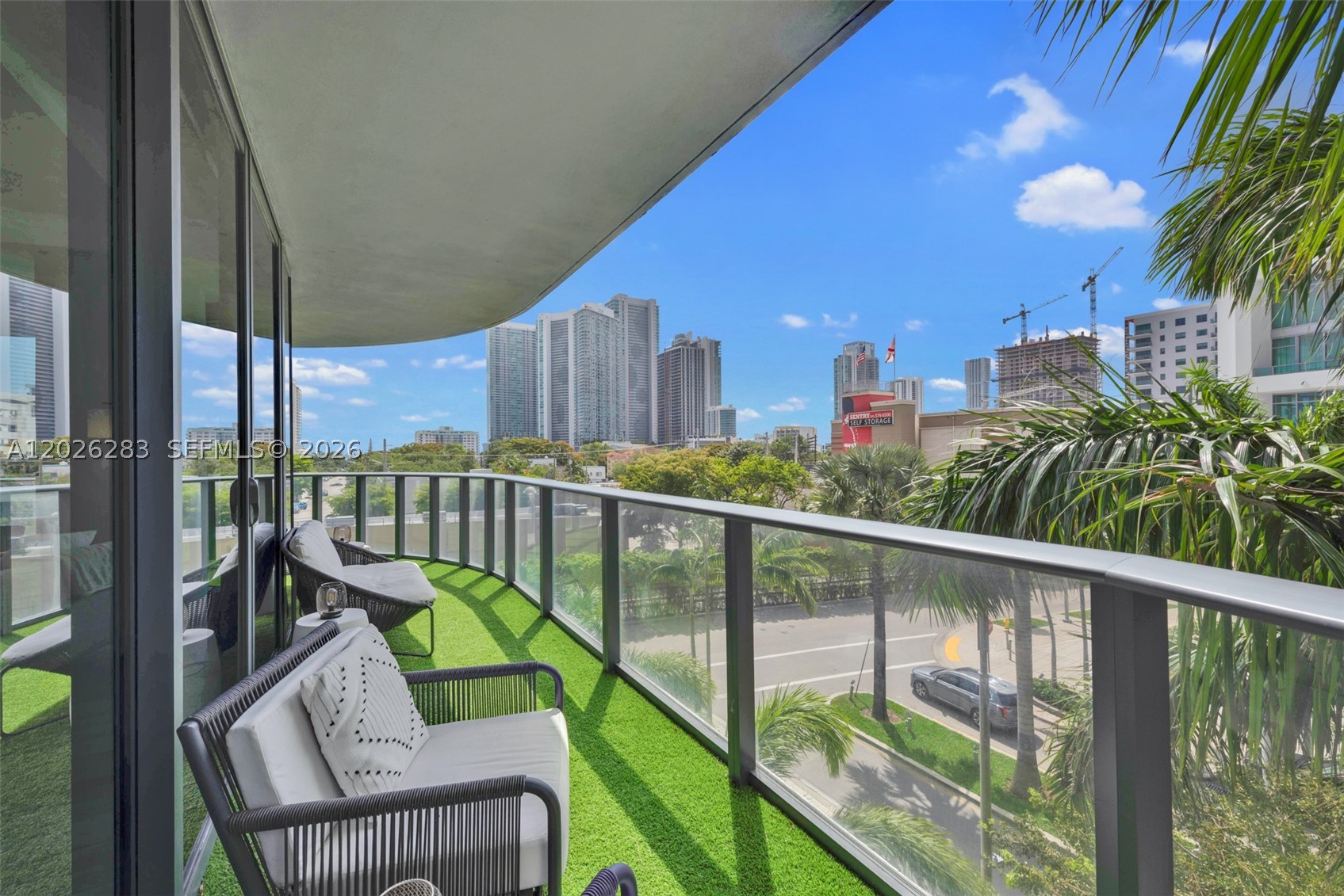 121 NE 34th St #L304, Miami FL 33137