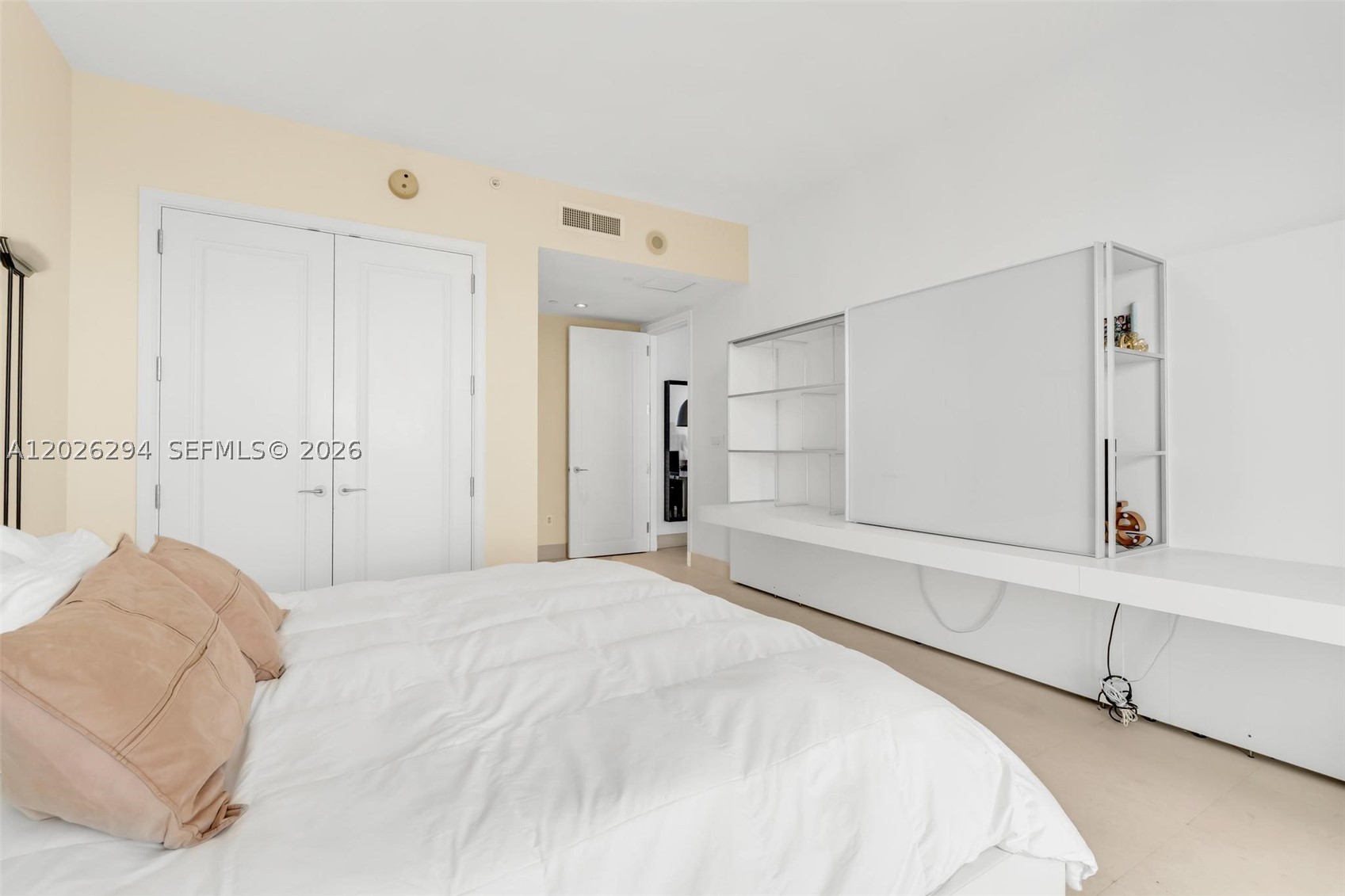 1425 Brickell Ave #51A, Miami FL 33131