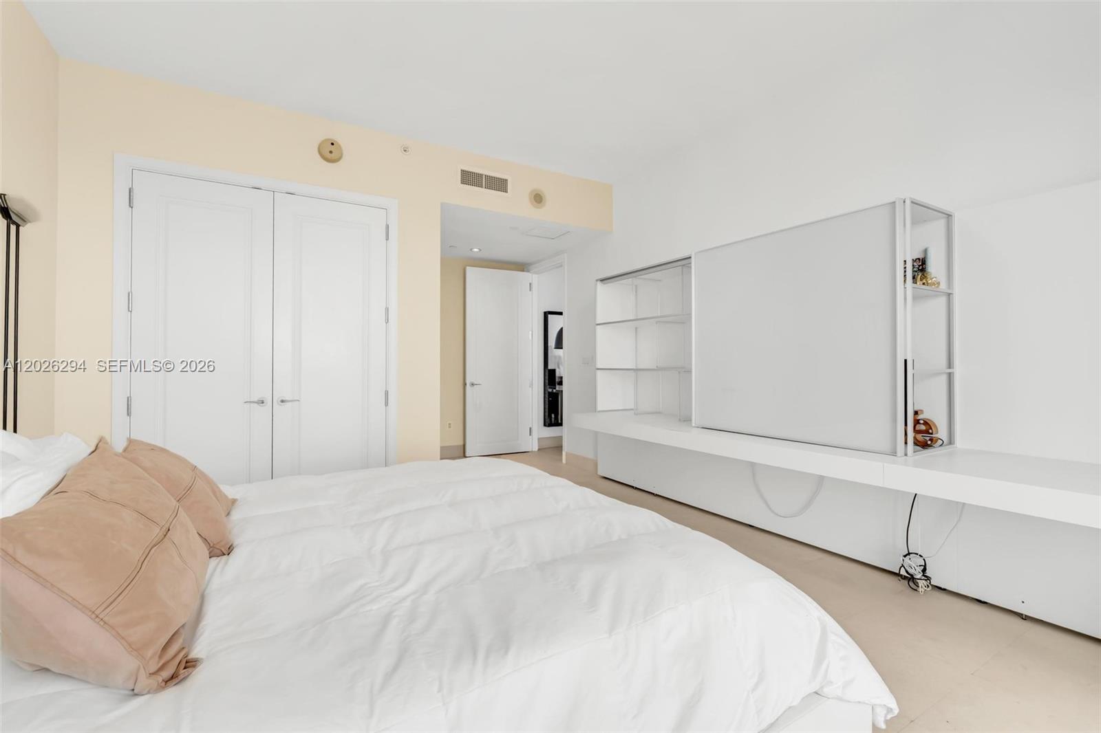 1425 Brickell Ave #51A, Miami FL 33131