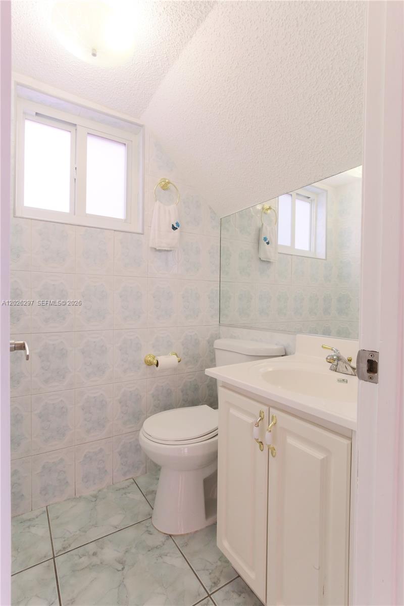 601 SW 116th ct, Sweetwater FL 33174