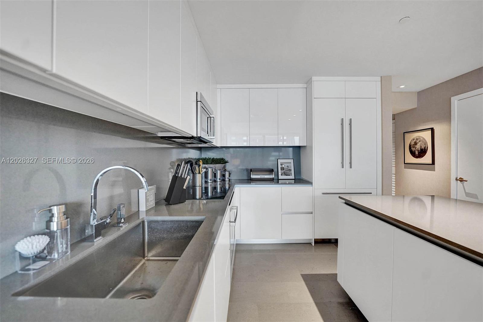 88 SW 7th St #1408, Miami FL 33130
