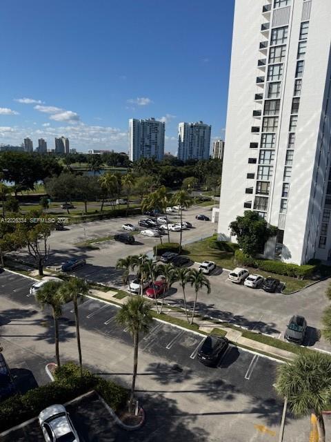 3701 N Country Club Dr #706, Aventura FL 33180
