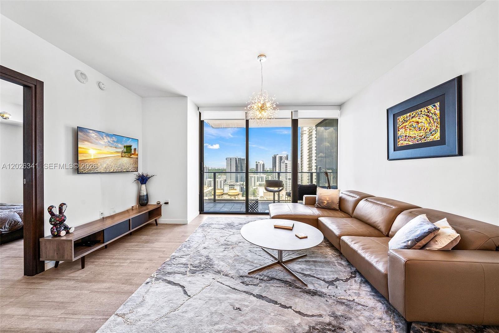 1000 Brickell Plz #2111, Miami FL 33131
