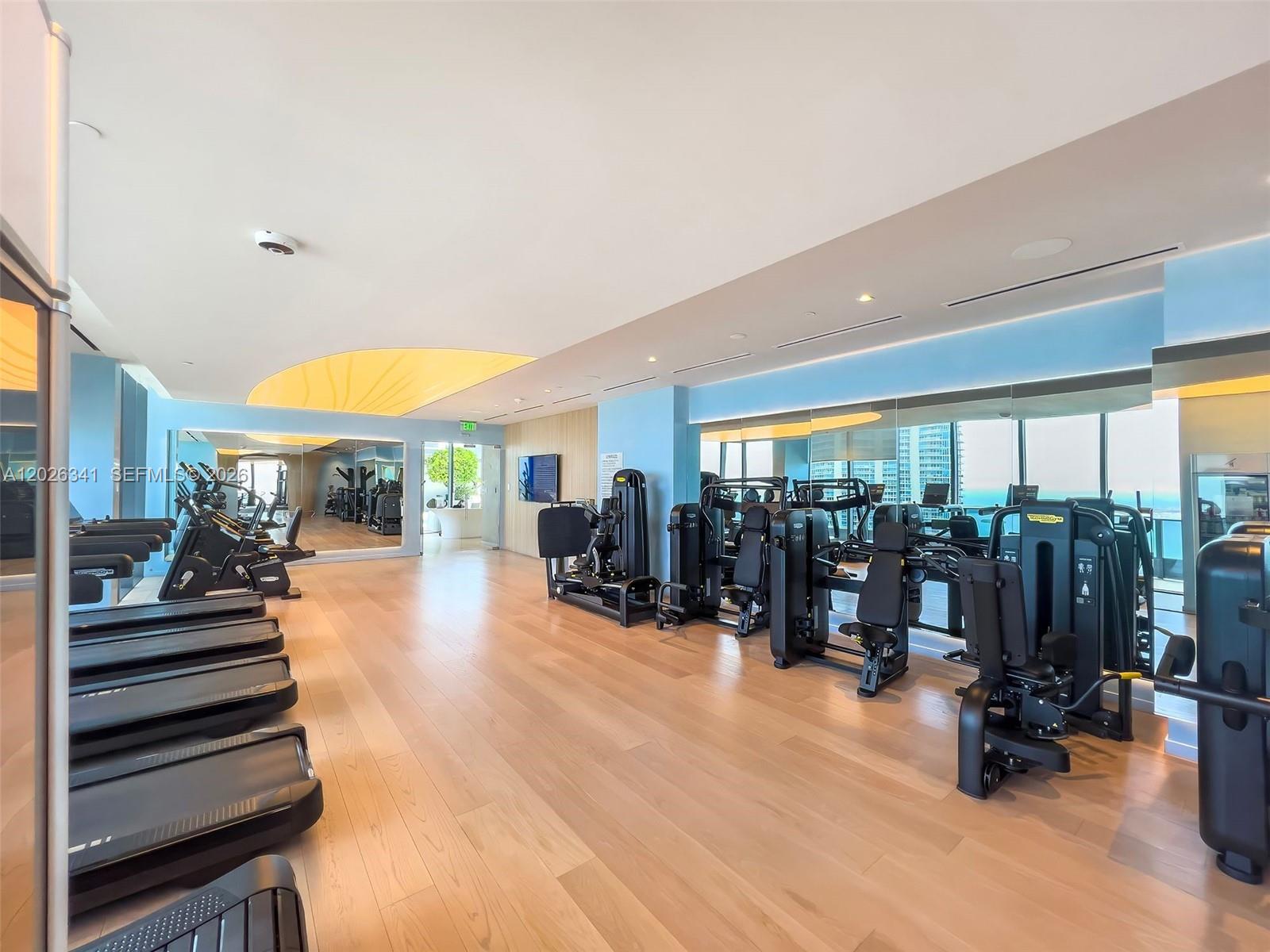 1000 Brickell Plz #2111, Miami FL 33131