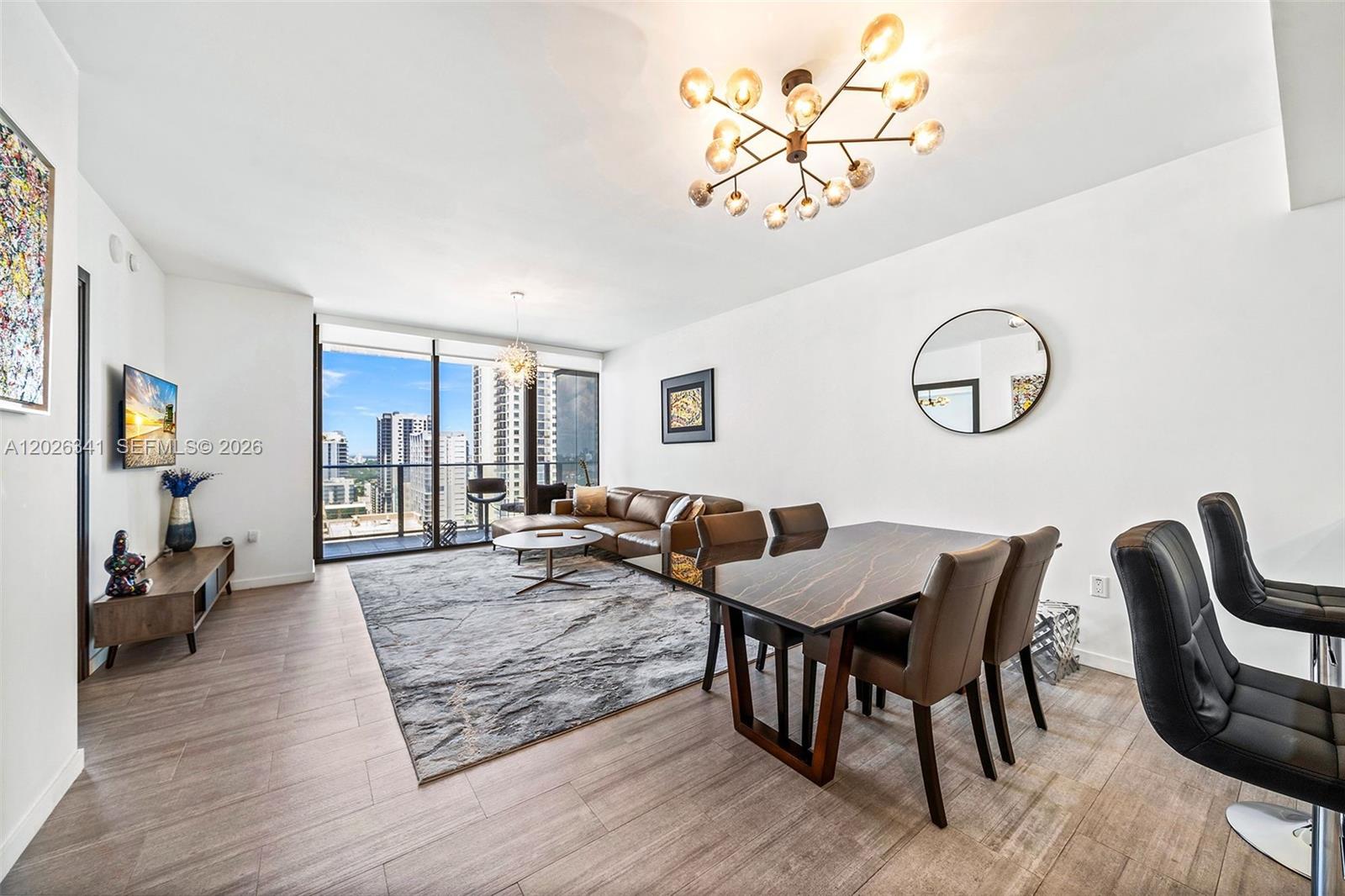 1000 Brickell Plz #2111, Miami FL 33131