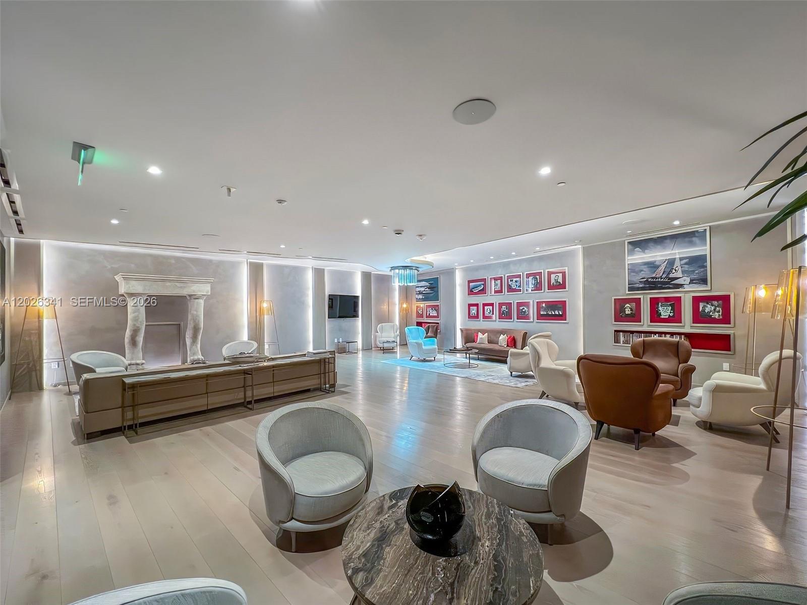 1000 Brickell Plz #2111, Miami FL 33131