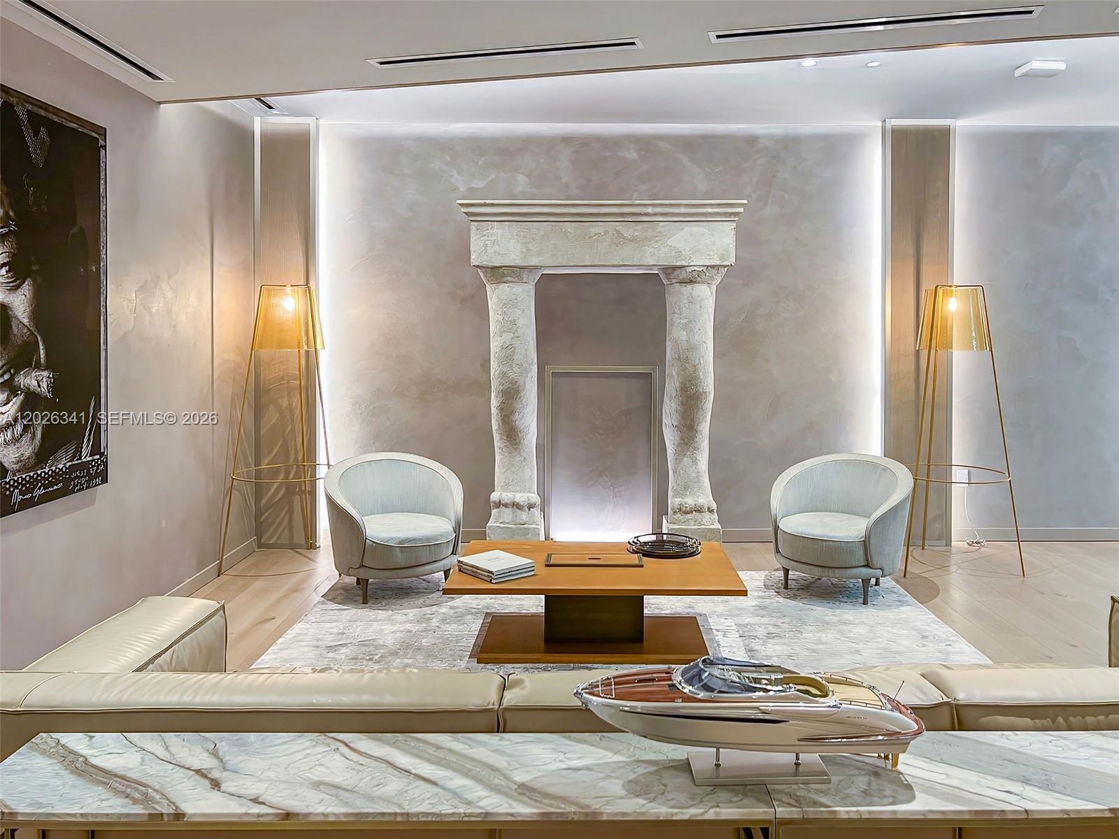 1000 Brickell Plz #2111, Miami FL 33131