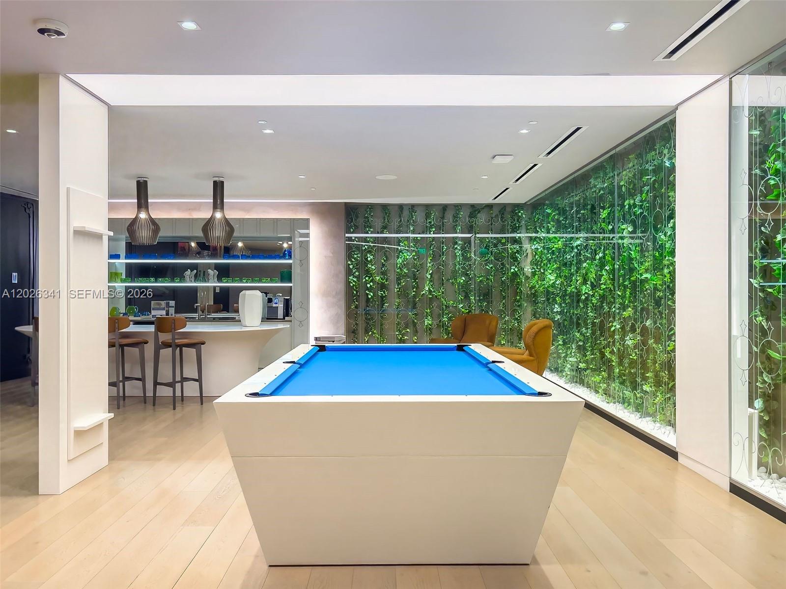 1000 Brickell Plz #2111, Miami FL 33131