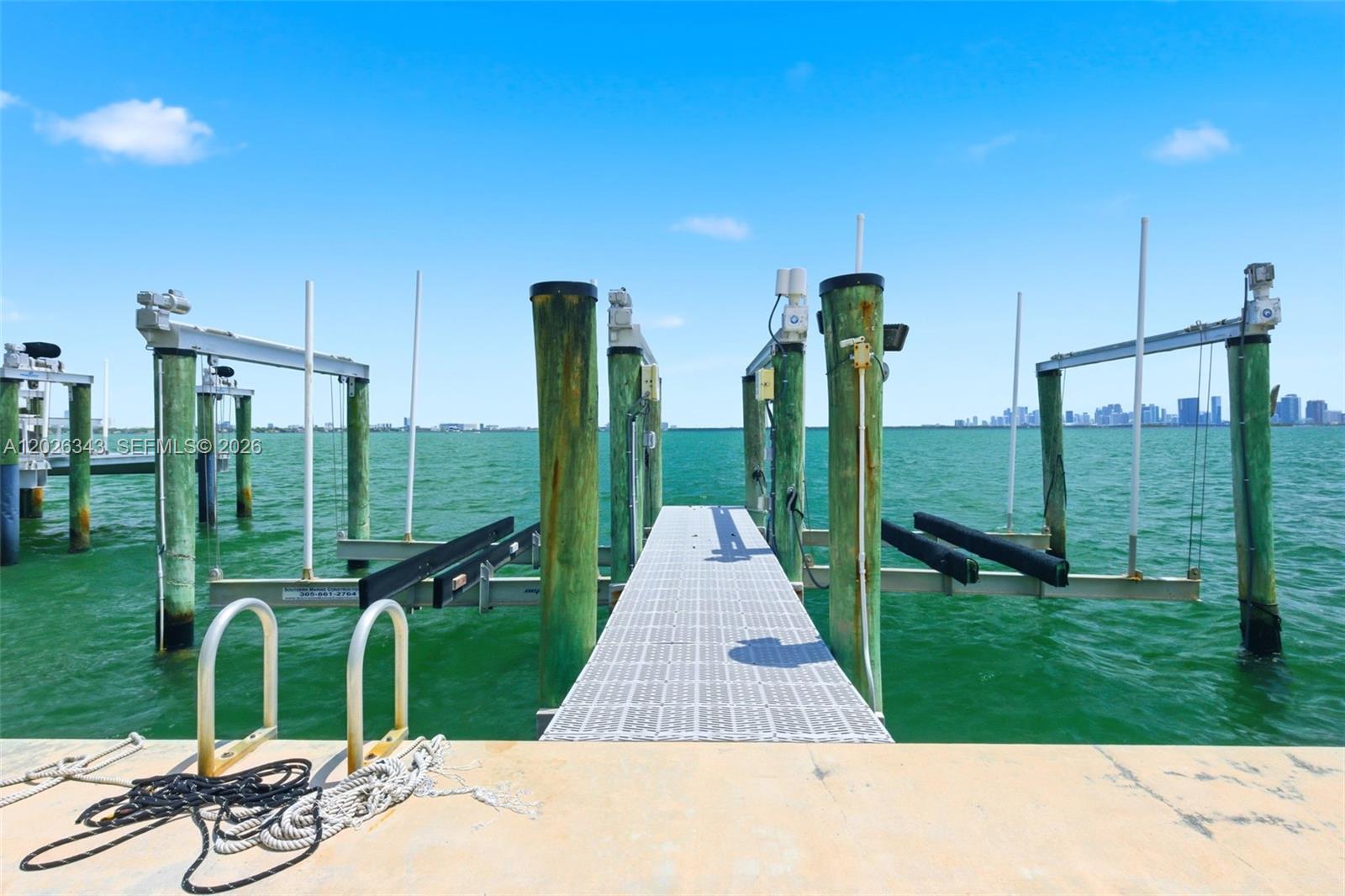 1510 S Treasure Dr #SINGLE, North Bay Village FL 33141
