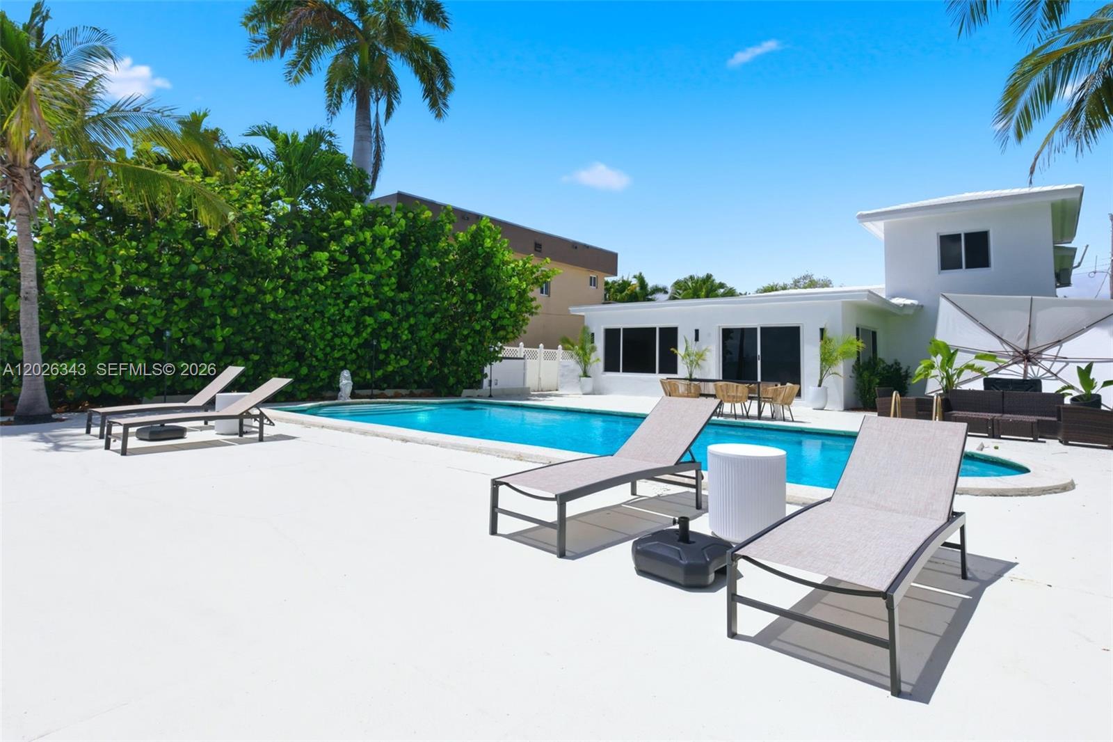 1510 S Treasure Dr #SINGLE, North Bay Village FL 33141