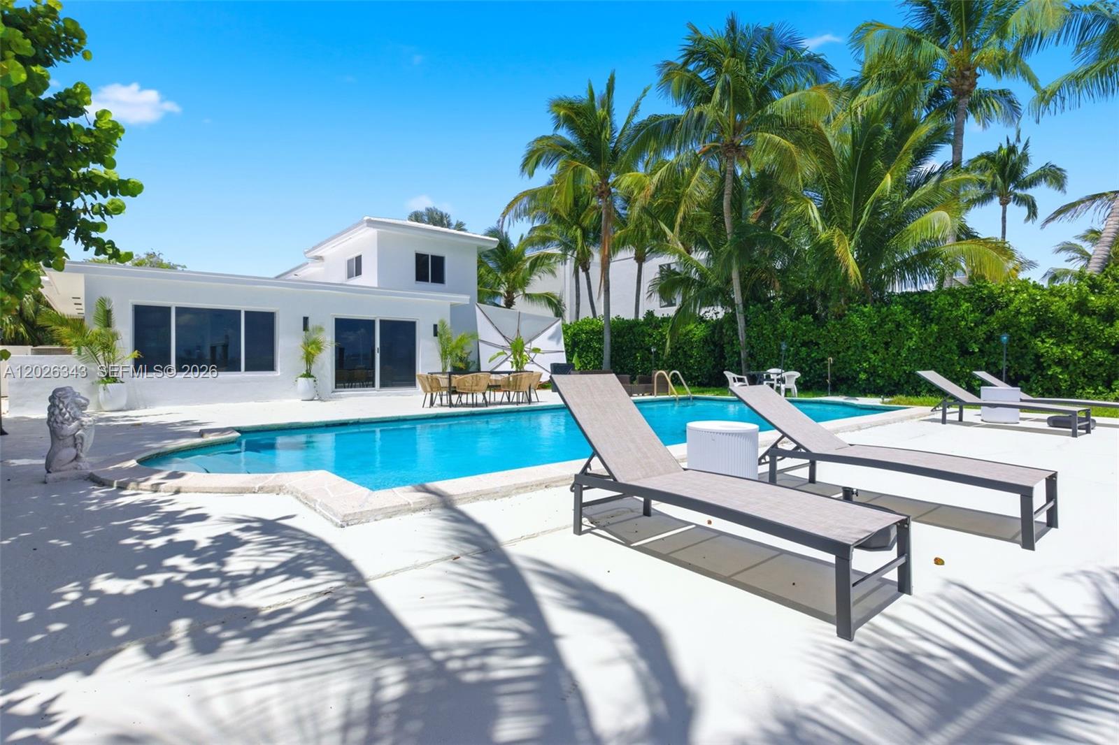 1510 S Treasure Dr #SINGLE, North Bay Village FL 33141