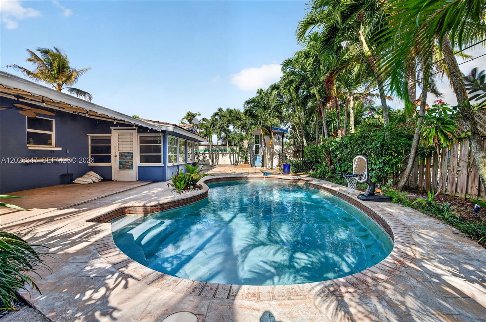 1640 NE 60th St, Fort Lauderdale FL 33334