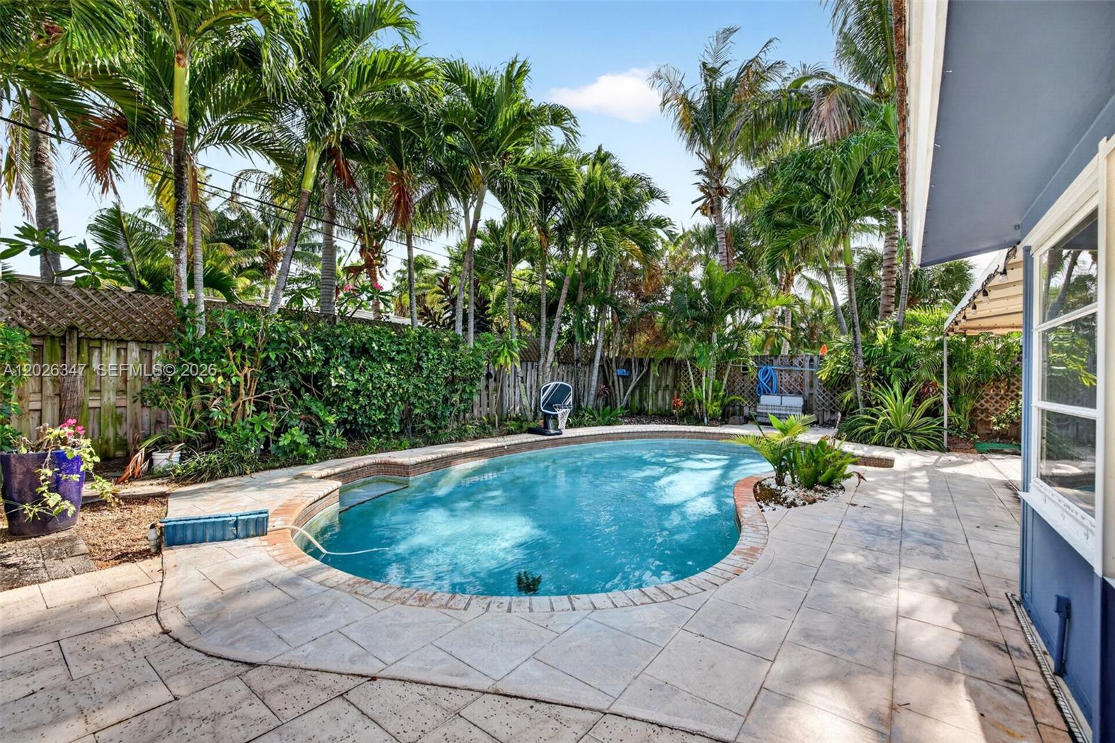 1640 NE 60th St, Fort Lauderdale FL 33334