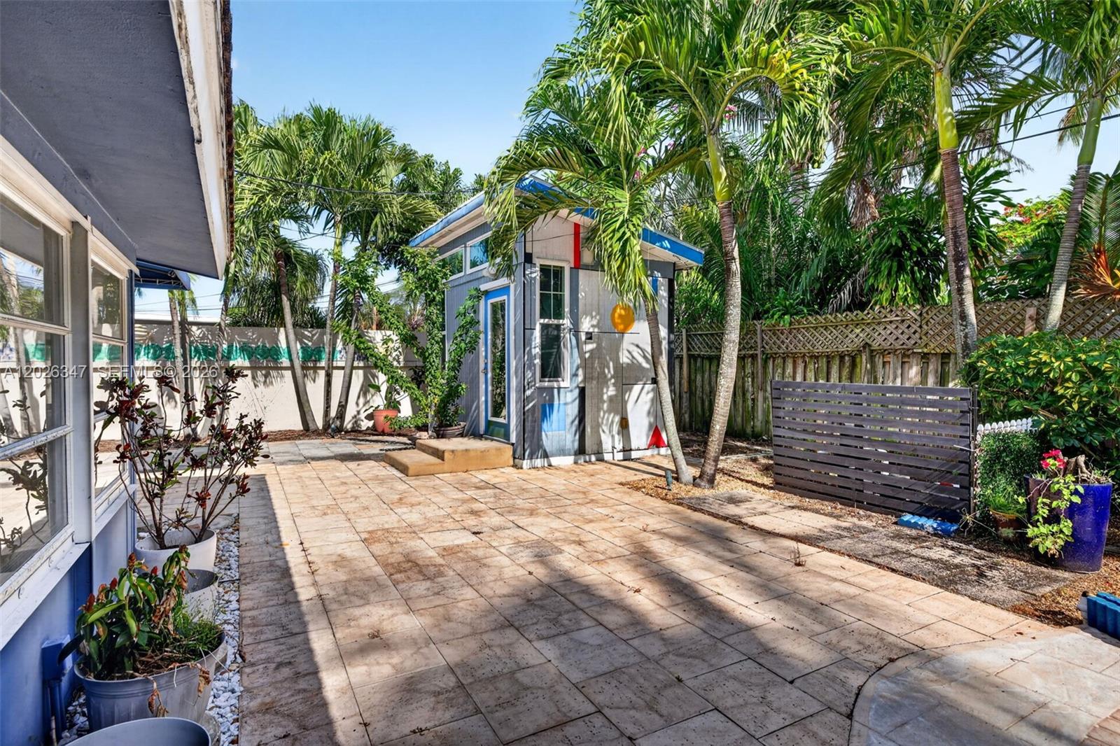 1640 NE 60th St, Fort Lauderdale FL 33334