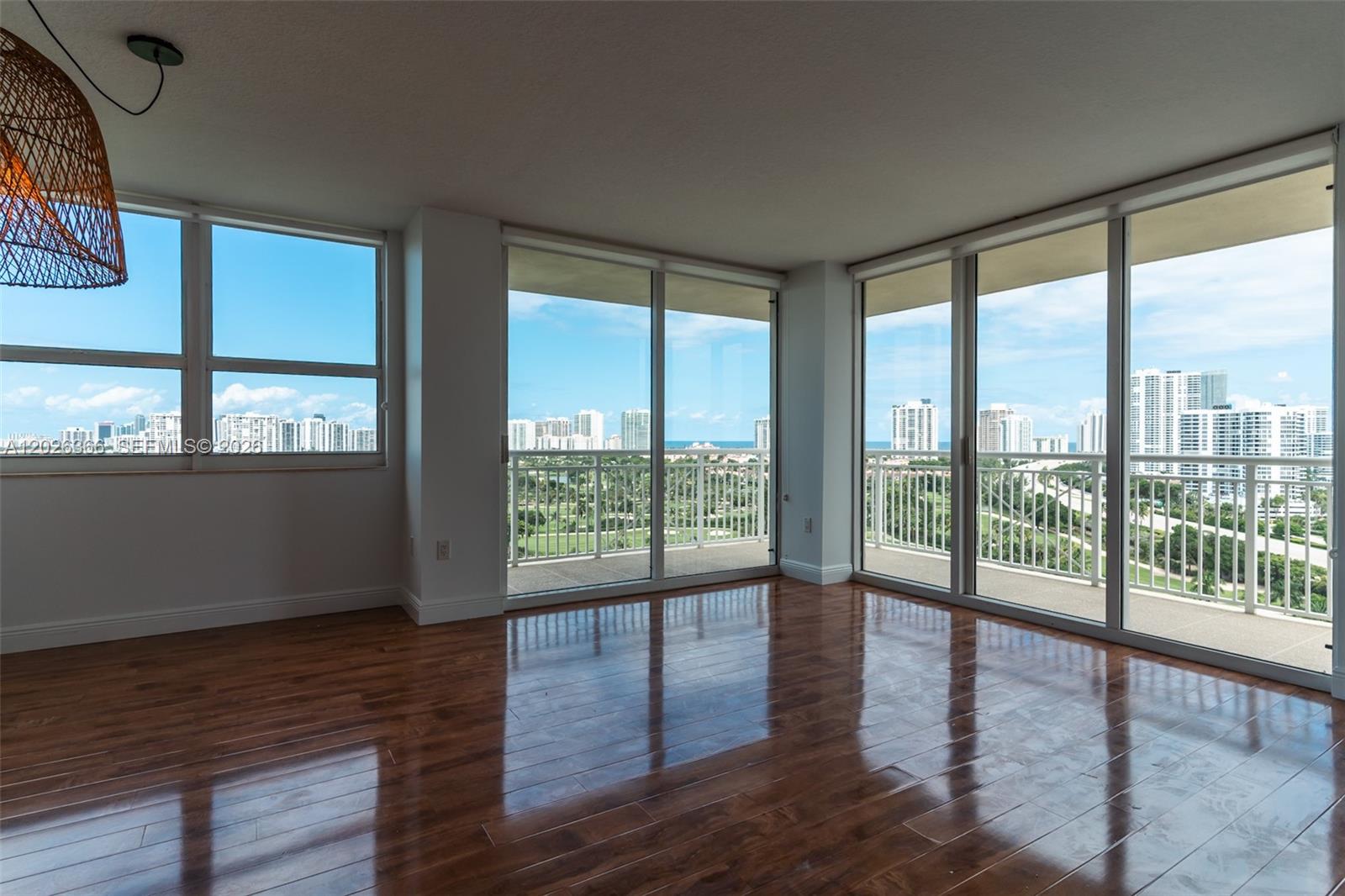19501 W Country Club Dr #1603, Aventura FL 33180