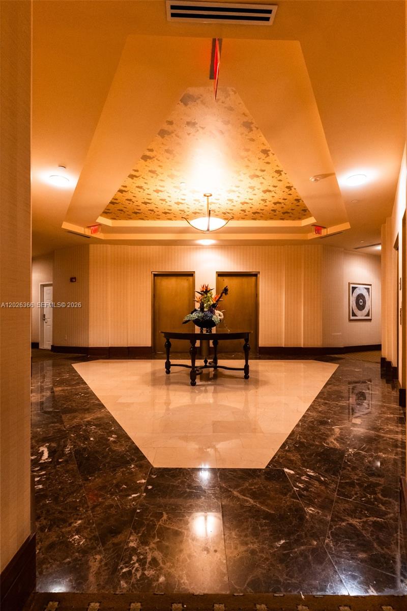 19501 W Country Club Dr #1603, Aventura FL 33180