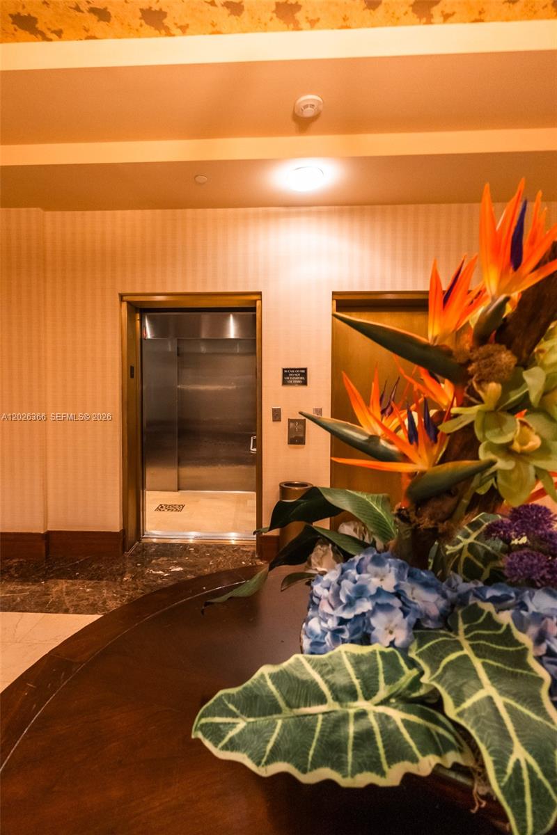 19501 W Country Club Dr #1603, Aventura FL 33180