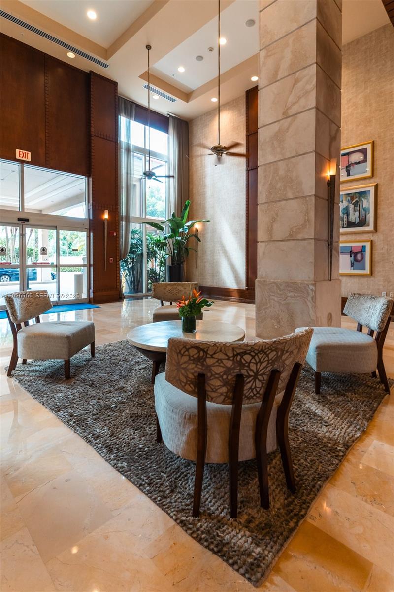 19501 W Country Club Dr #1603, Aventura FL 33180