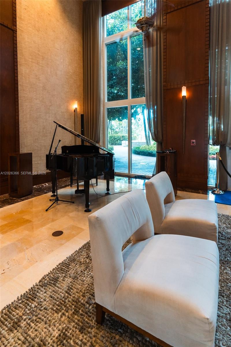 19501 W Country Club Dr #1603, Aventura FL 33180