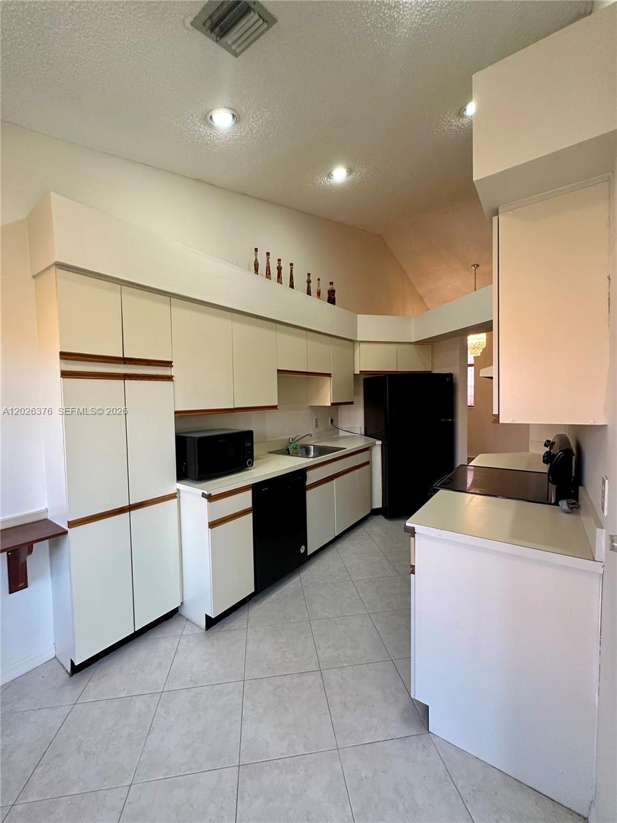 3176 Arbor Ln #2506, Hollywood FL 33021