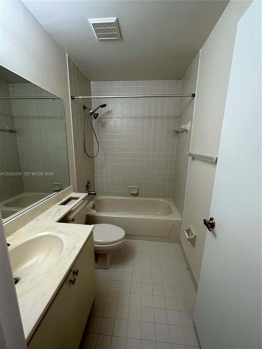 3176 Arbor Ln #2506, Hollywood FL 33021