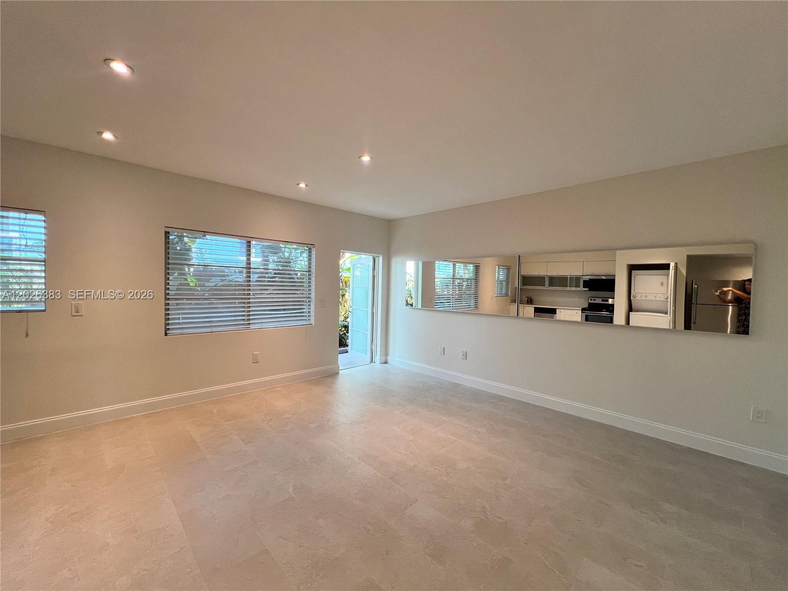 6905 Bay Dr #13, Miami Beach FL 33141