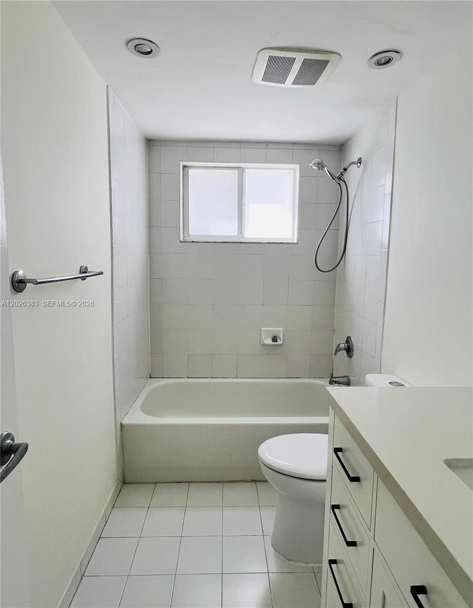 6905 Bay Dr #13, Miami Beach FL 33141
