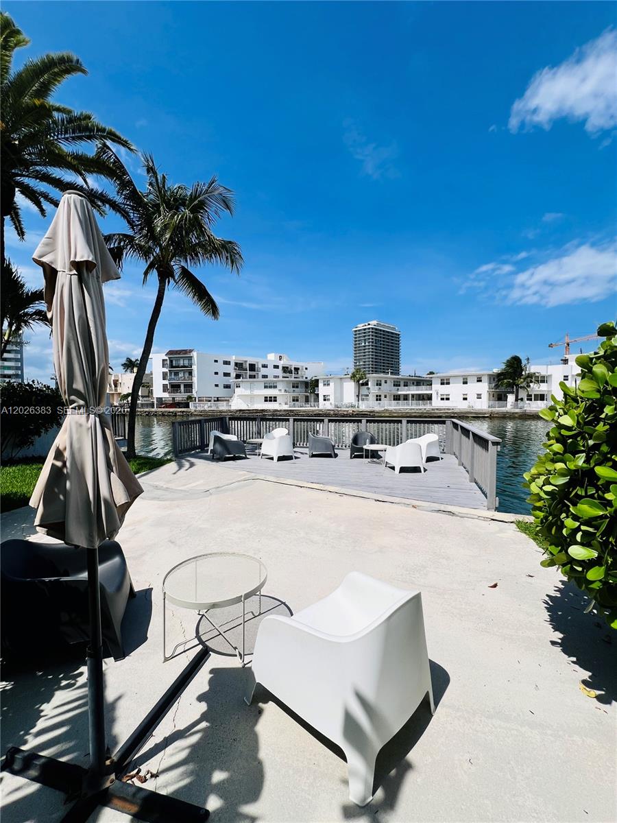 6905 Bay Dr #13, Miami Beach FL 33141
