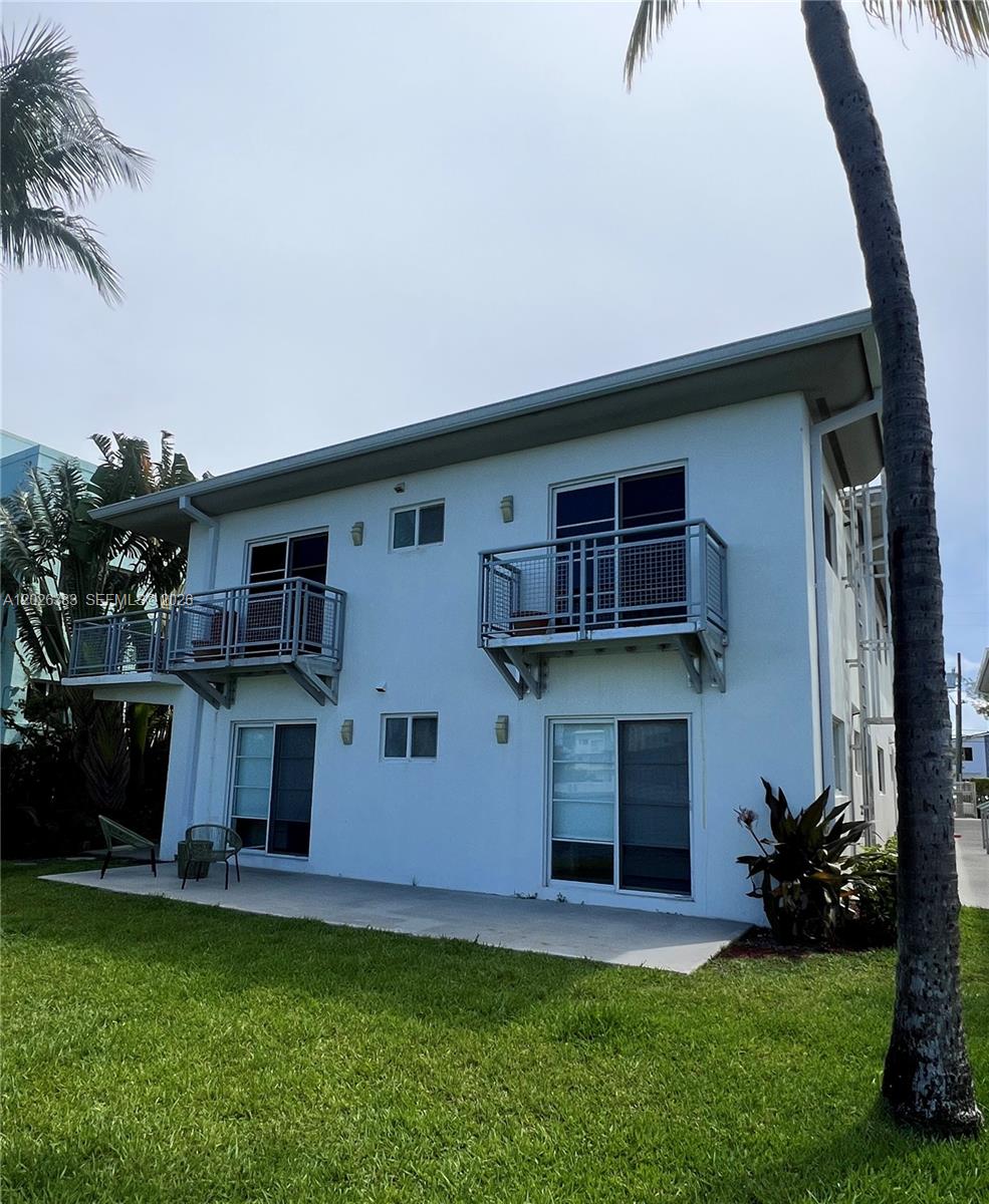 6905 Bay Dr #13, Miami Beach FL 33141