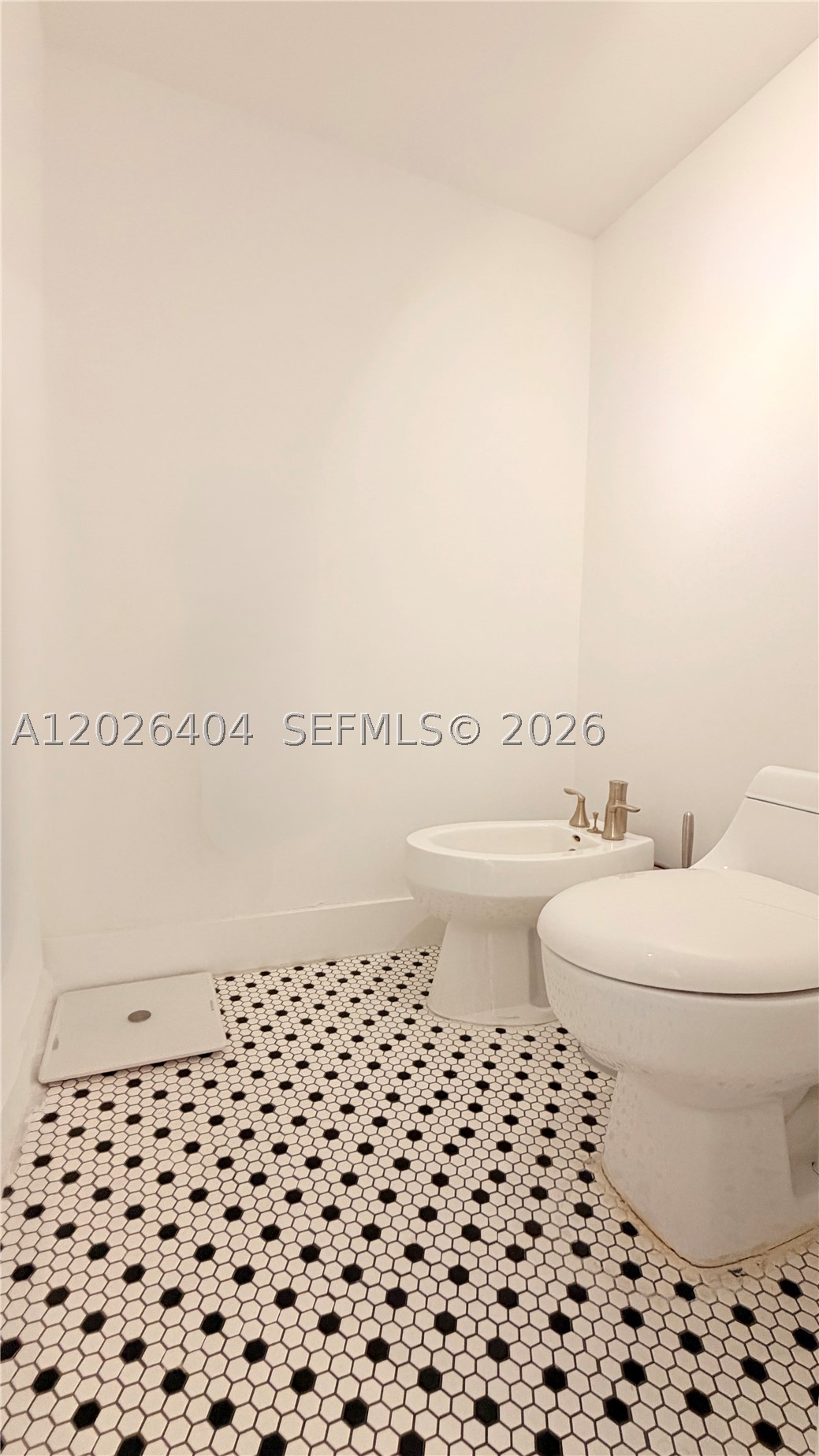 Miami FL 33129 - A12026404