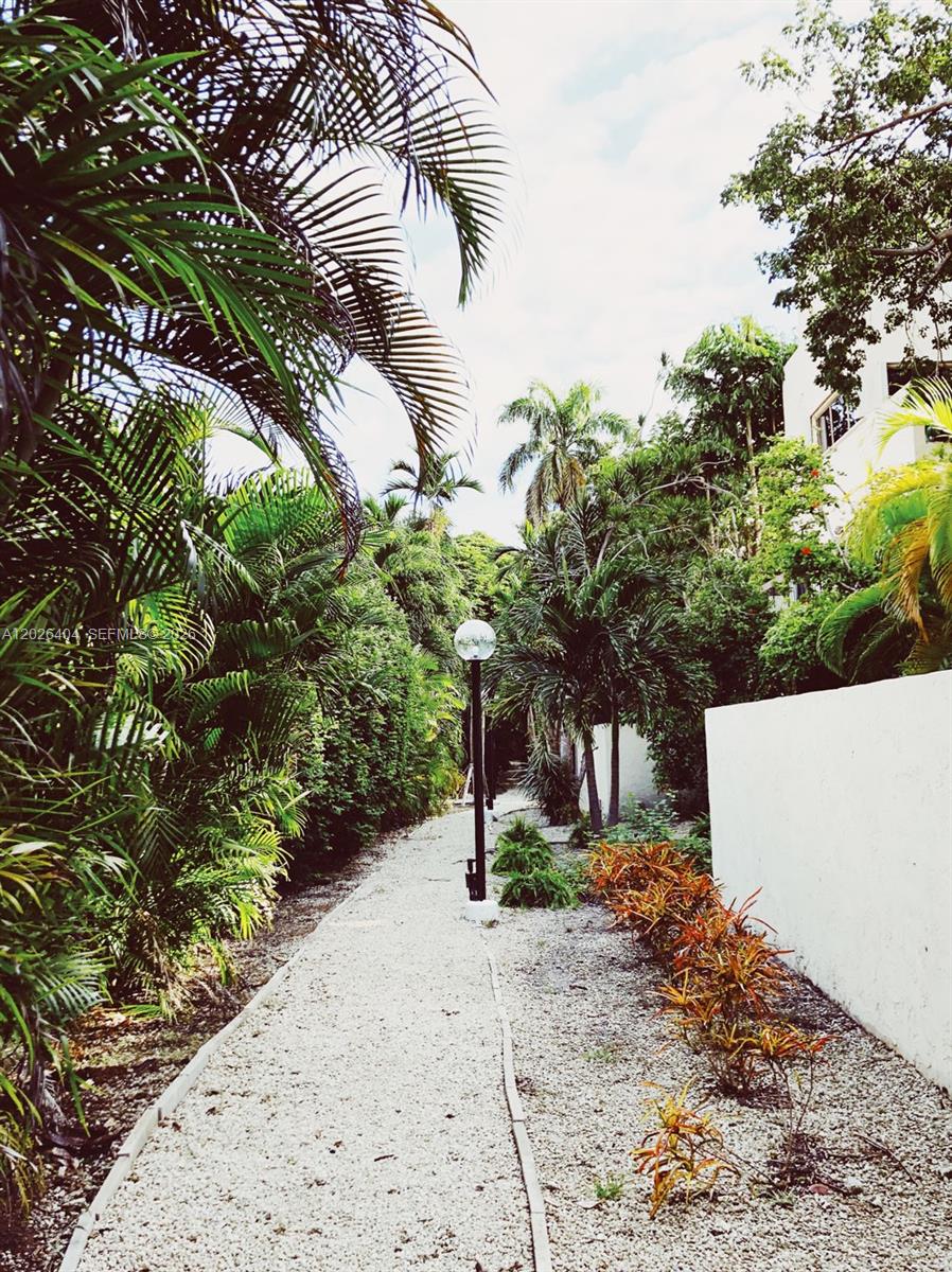 Miami FL 33129 - A12026404