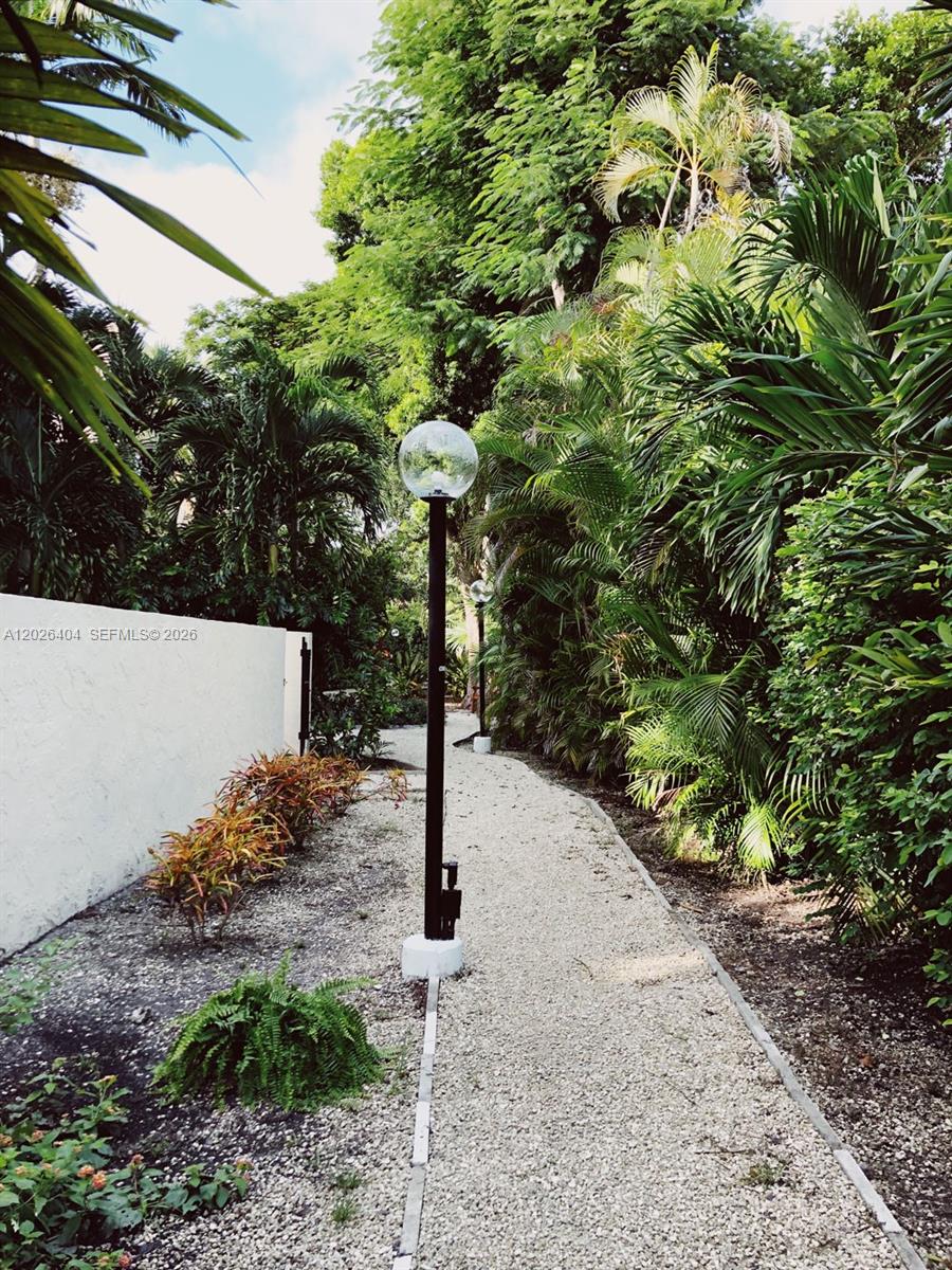 Miami FL 33129 - A12026404