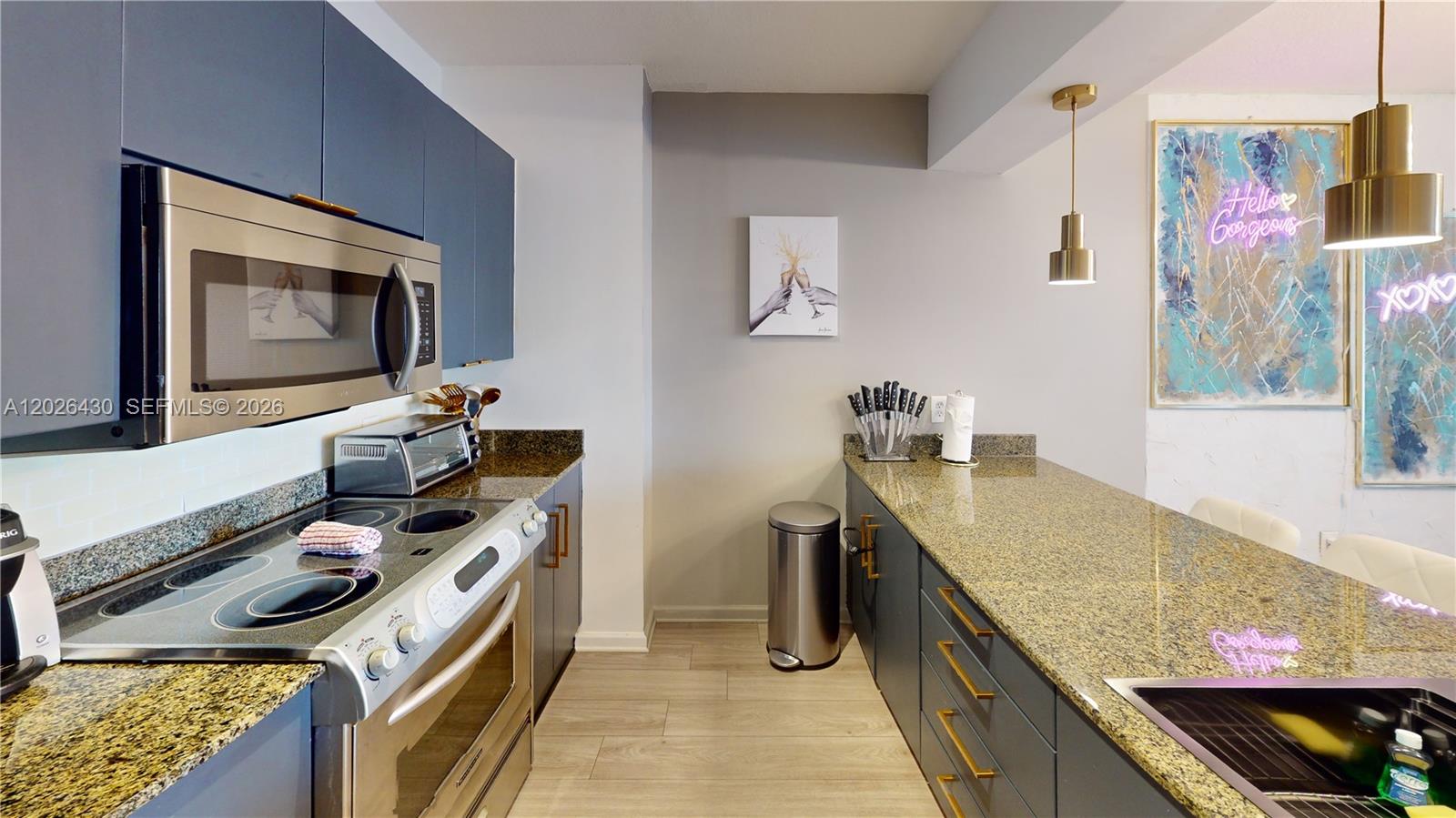 1200 Brickell Bay Dr #2222, Miami FL 33131