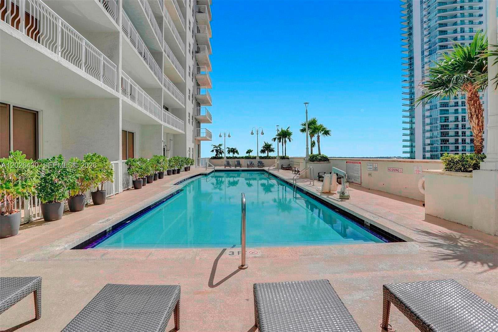 1200 Brickell Bay Dr #2222, Miami FL 33131