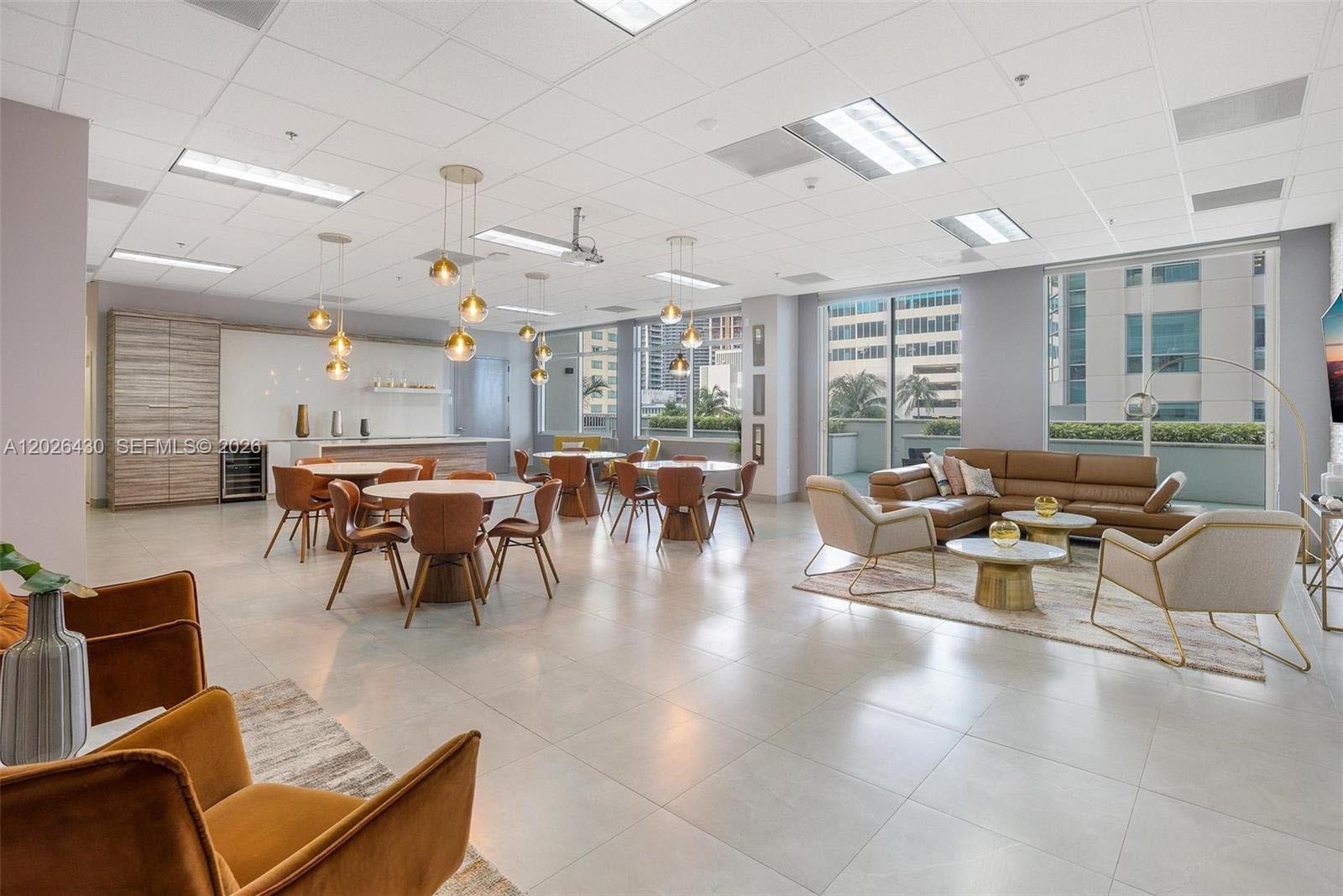 1200 Brickell Bay Dr #2222, Miami FL 33131