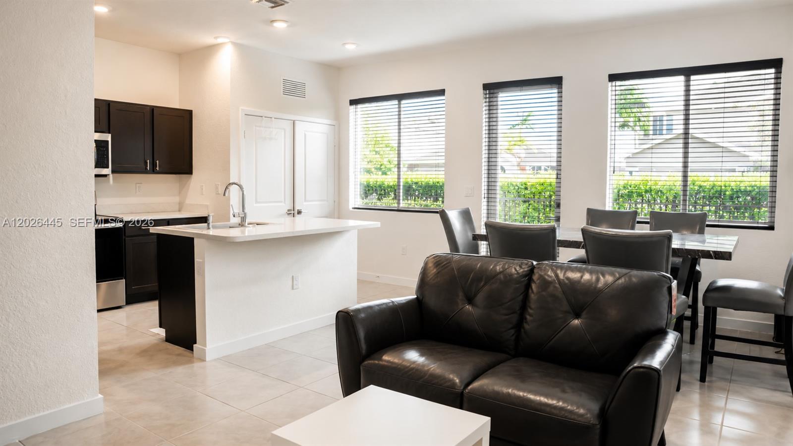 1202 NW 208th Ter #1202, Miami Gardens FL 33169