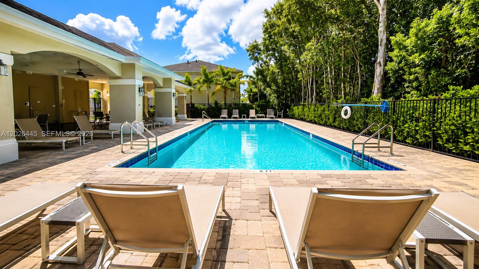 1202 NW 208th Ter #1202, Miami Gardens FL 33169