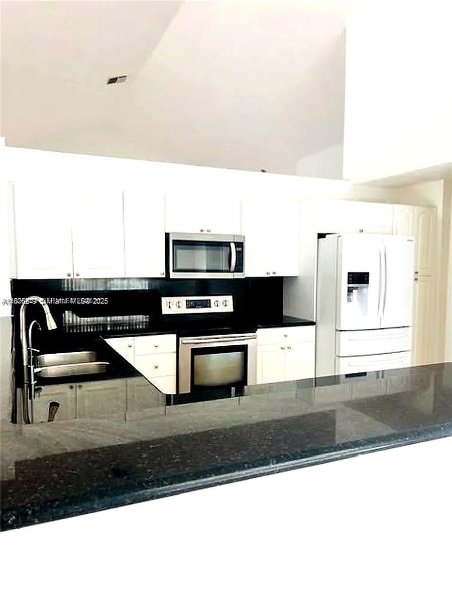 16373 NW 16th St, Pembroke Pines FL 33028