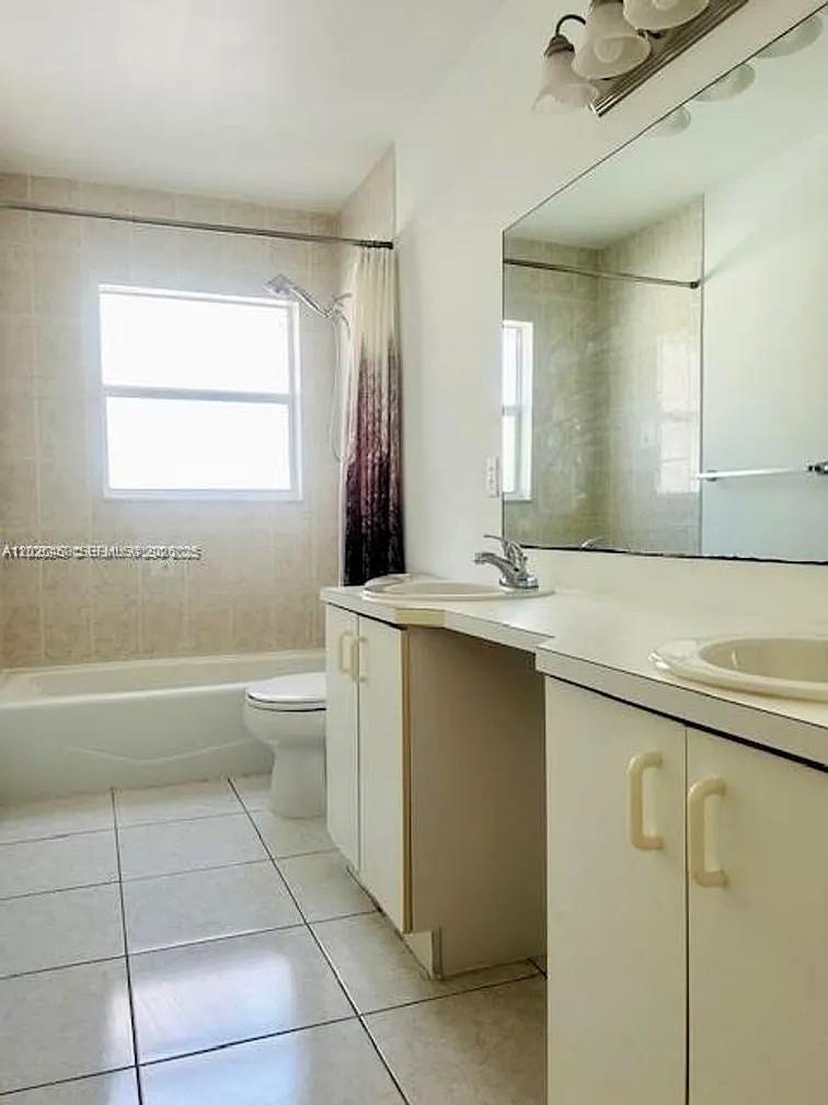 16373 NW 16th St, Pembroke Pines FL 33028