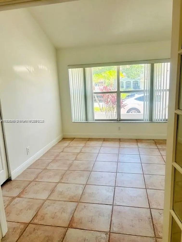 16373 NW 16th St, Pembroke Pines FL 33028