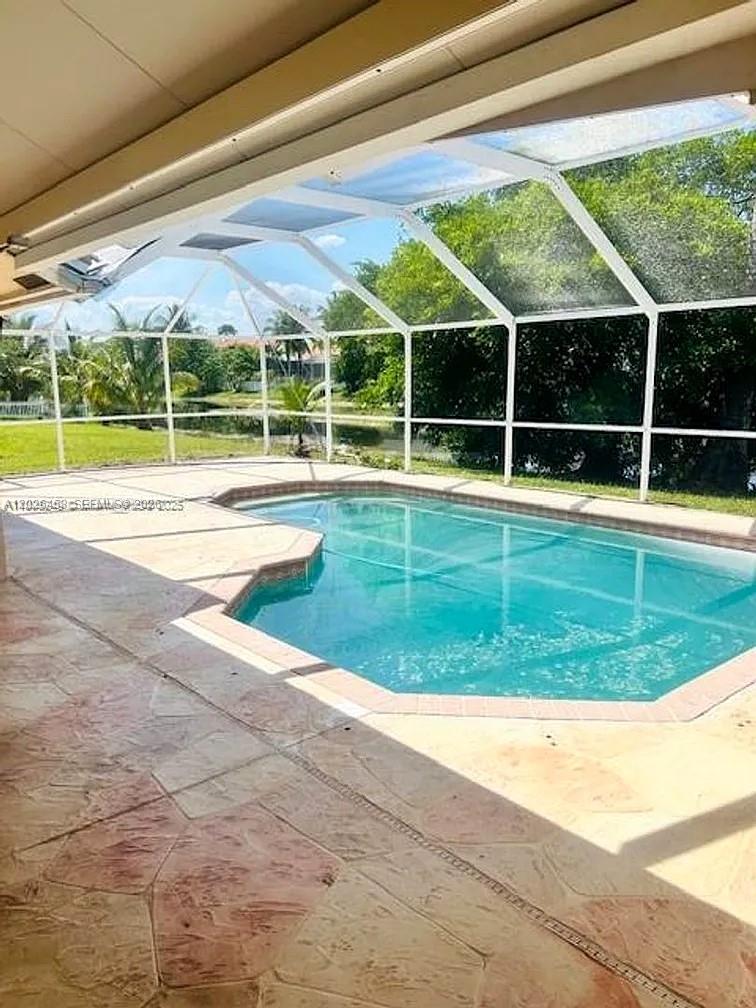 16373 NW 16th St, Pembroke Pines FL 33028
