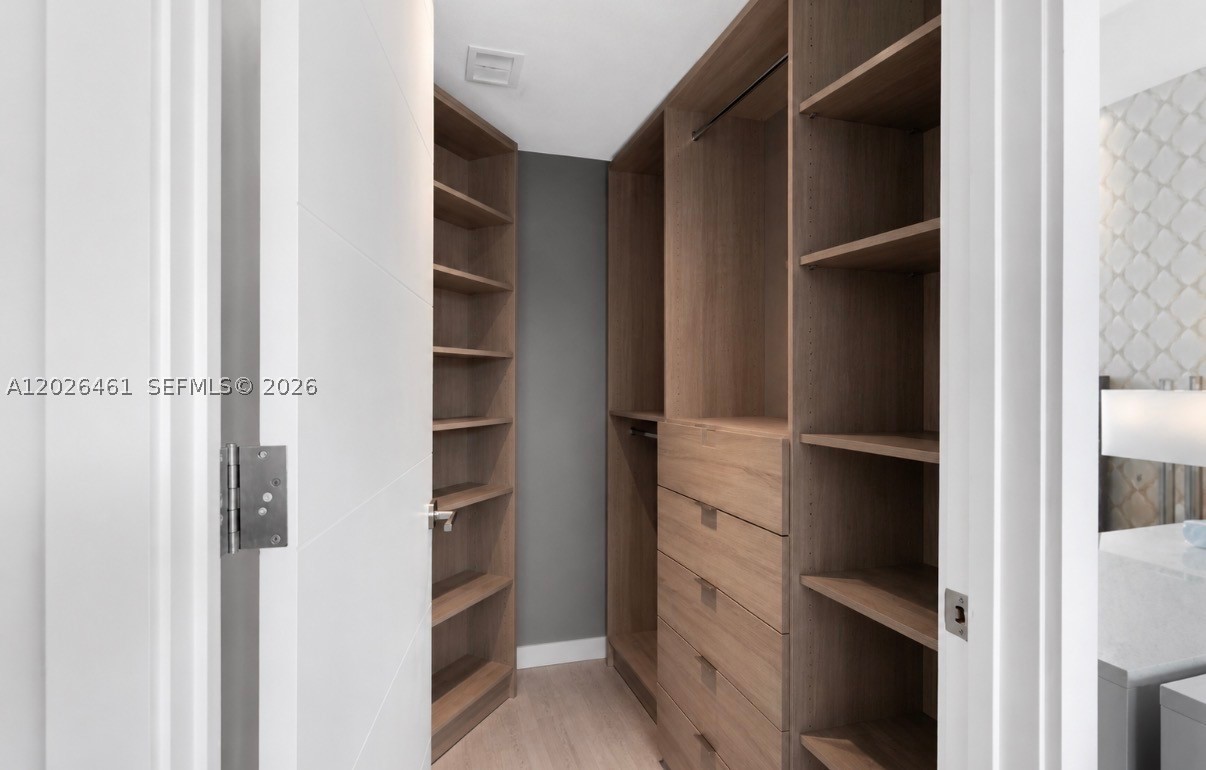 1010 SW 2nd Ave #809, Miami FL 33130