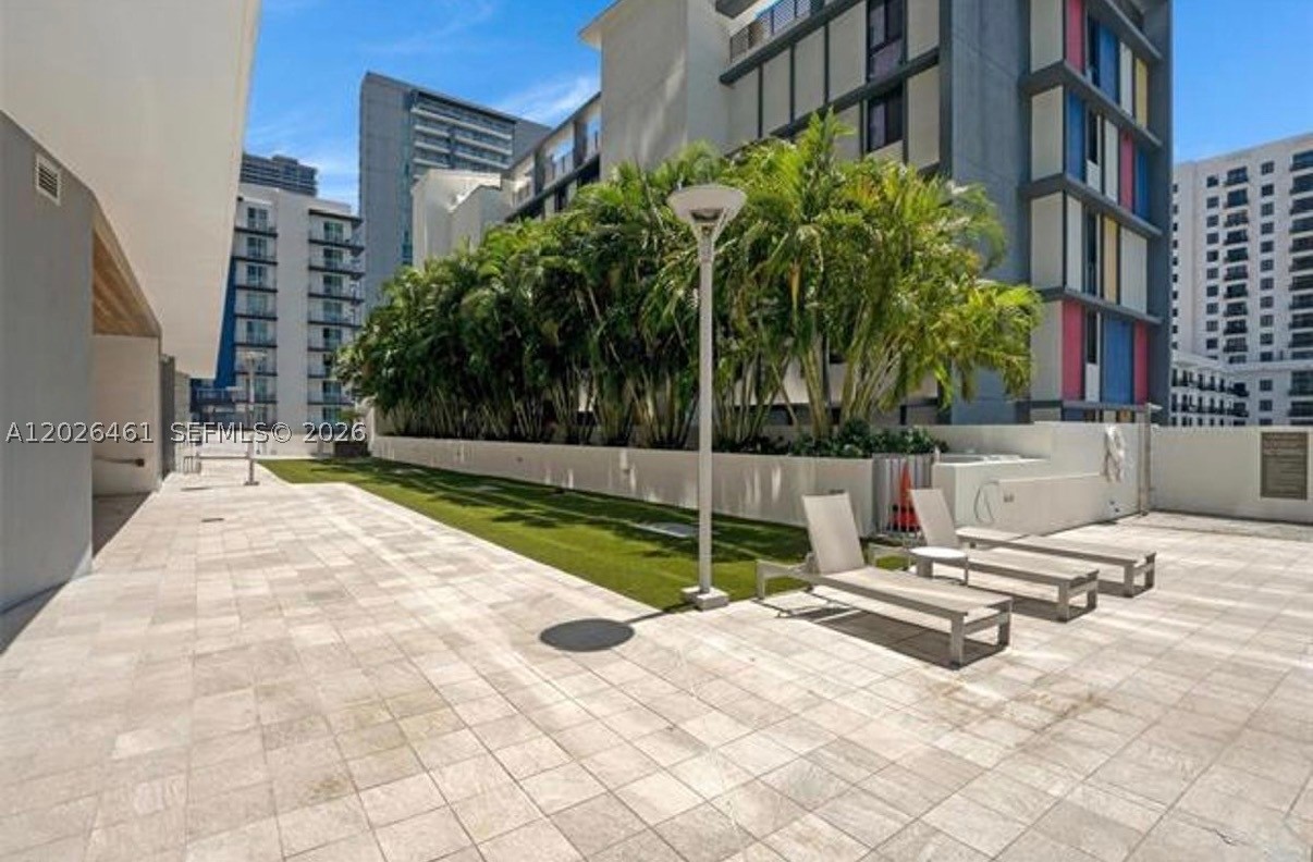 1010 SW 2nd Ave #809, Miami FL 33130