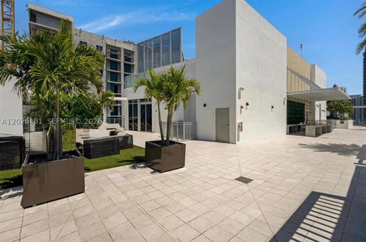 1010 SW 2nd Ave #809, Miami FL 33130