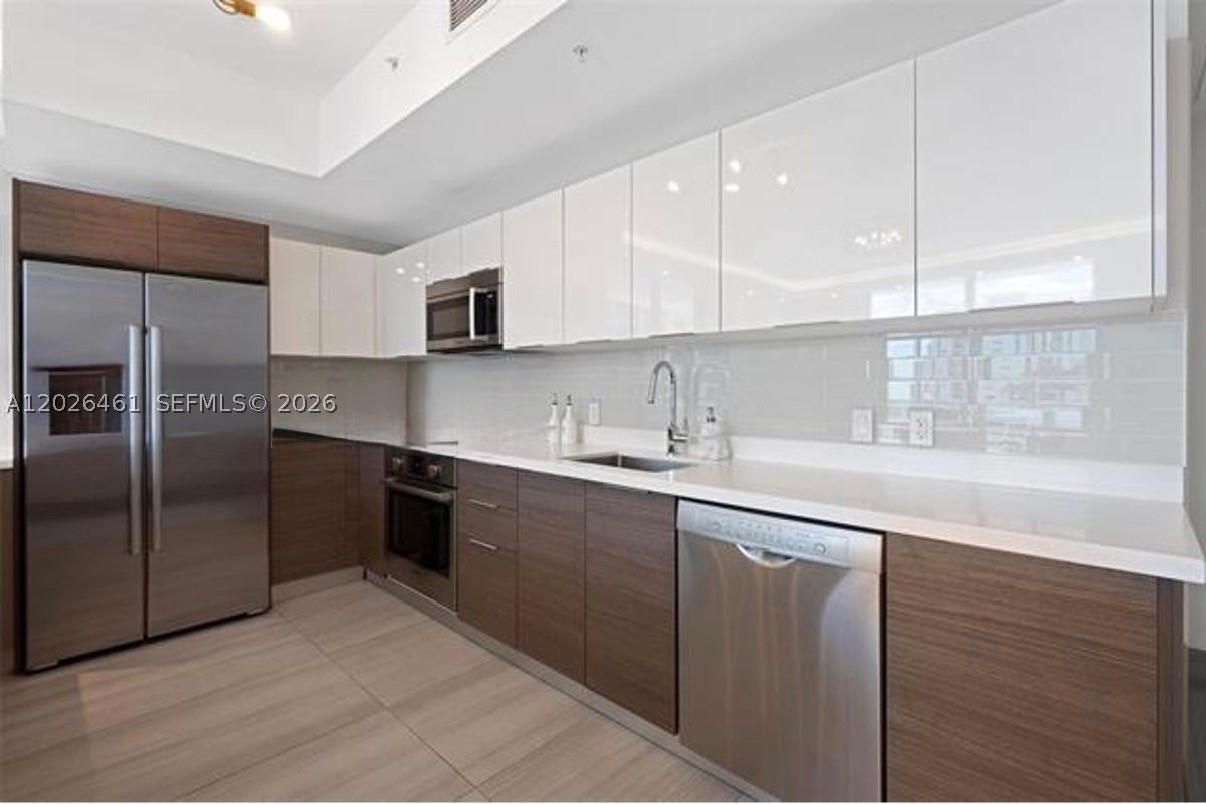 1010 SW 2nd Ave #809, Miami FL 33130