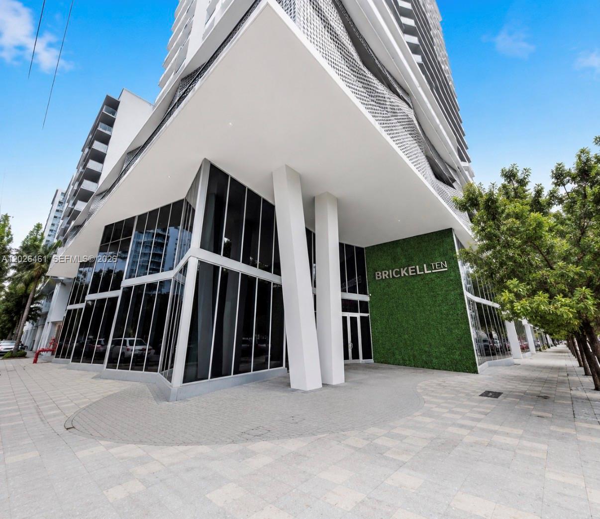 1010 SW 2nd Ave #809, Miami FL 33130